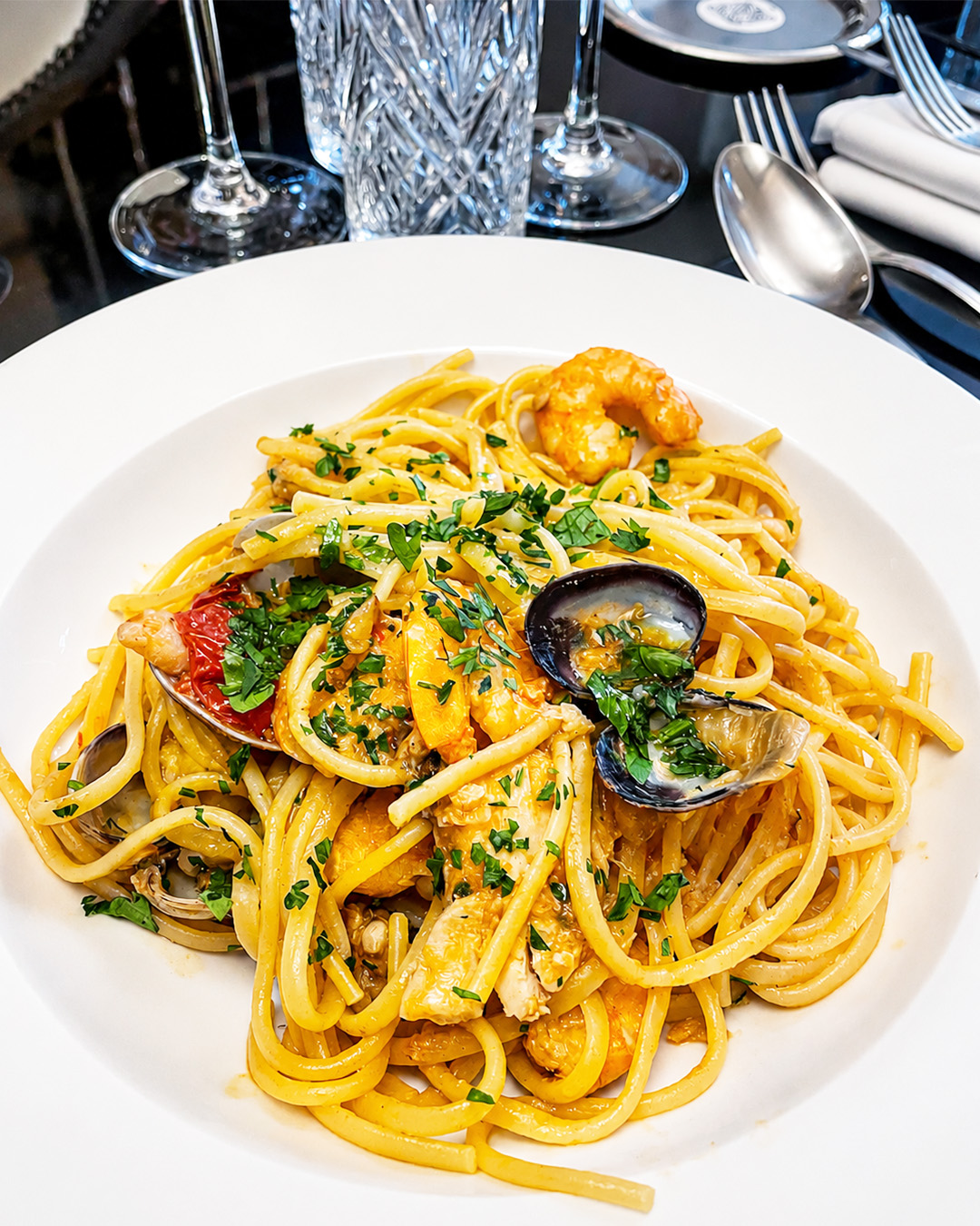 Linguine aux fruits de mer et persil